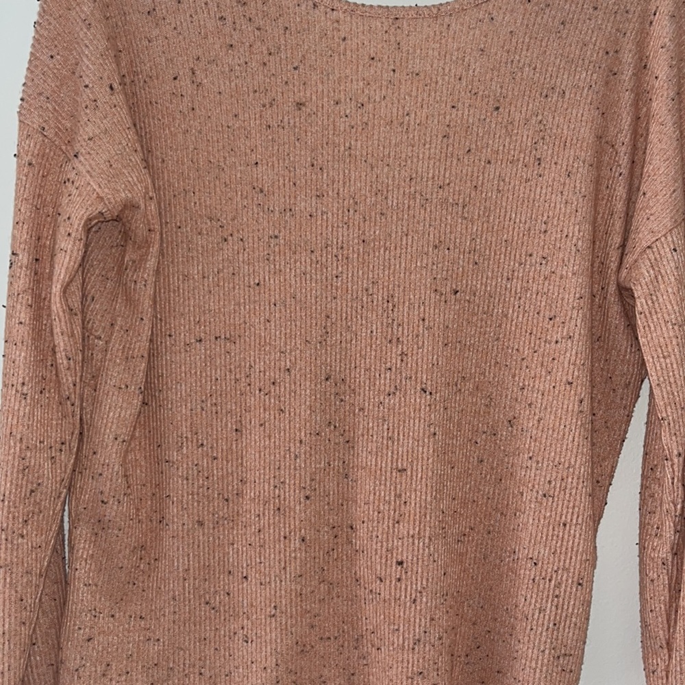 Open Back Sweater - Picture 2 of 3